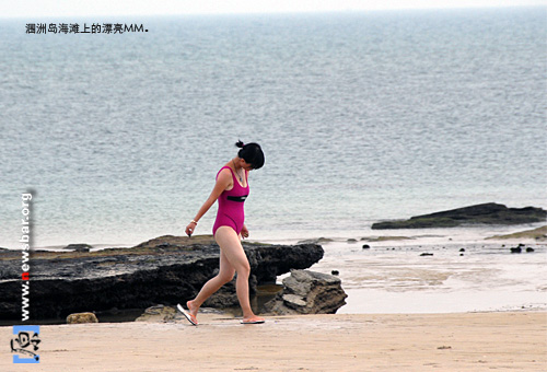 广西北海涠洲岛,海滩上游玩的漂亮MM。