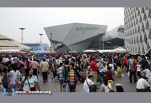  上海世博，汹涌的中国人……