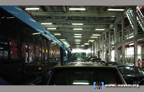 粤海铁路滚装船内部……